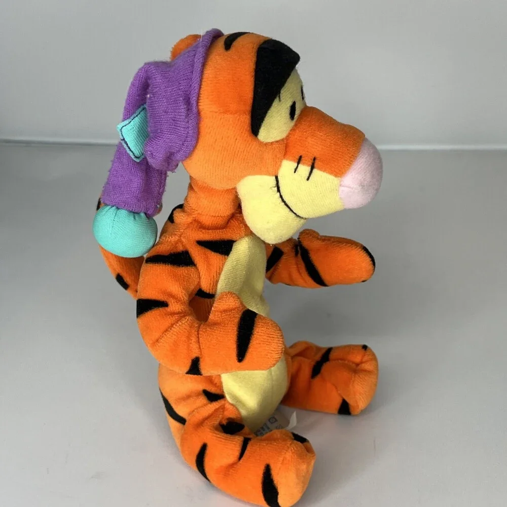 Bedtime Tigger Plush 7”